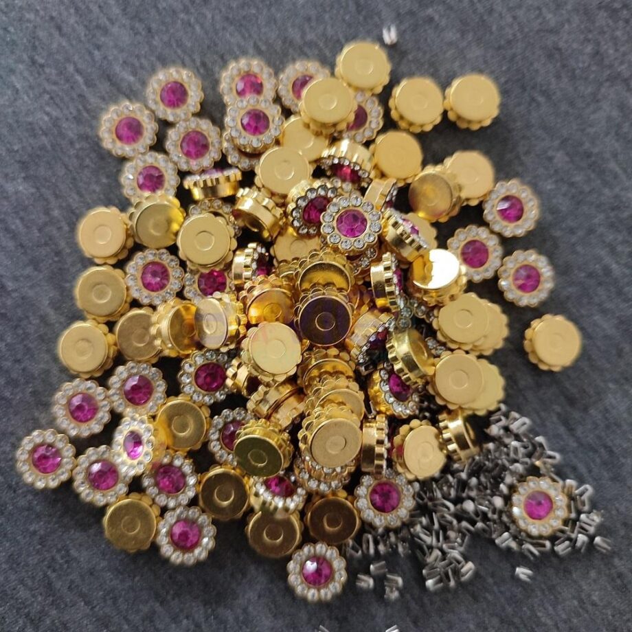 Fuchsia Pink Sunflower Rivet
