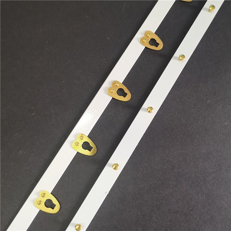 White 6 Buckles Corset Busk (Gold) - Image 3